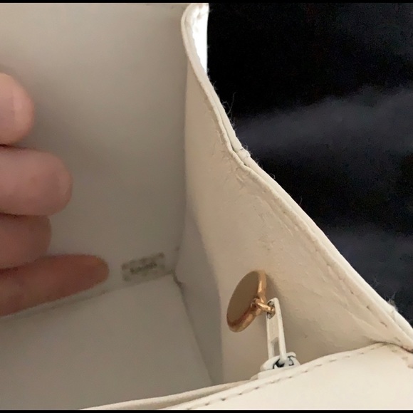 Chanel - Picture 5 of 11